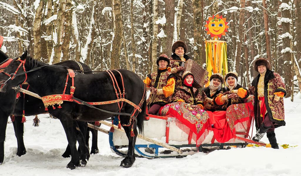 Масленичные забавы с гостями!