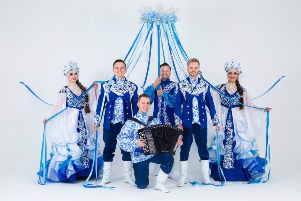 Варианты костюмов «Гжель»